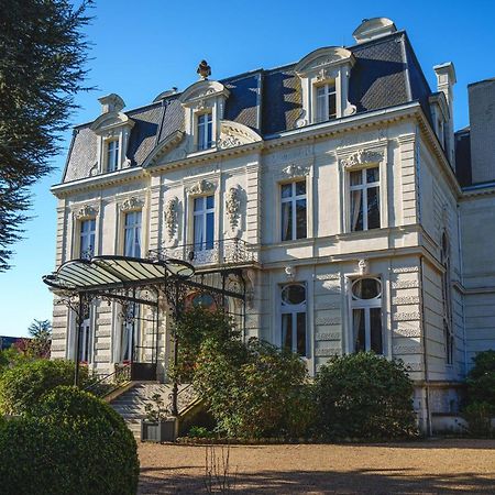 Chateau La Comtesse De Loire & Spa Сомюр Екстериор снимка