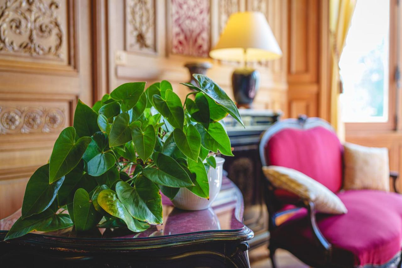 Chateau La Comtesse De Loire & Spa Сомюр Екстериор снимка