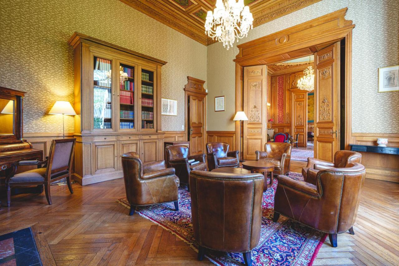 Chateau La Comtesse De Loire & Spa Сомюр Екстериор снимка
